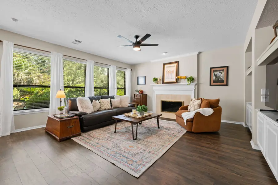 72 W Sandalbranch Circle, The Woodlands, TX 77382 - #2