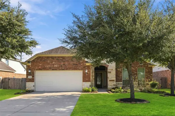 2210 Dama Drive, Rosenberg, TX 77471