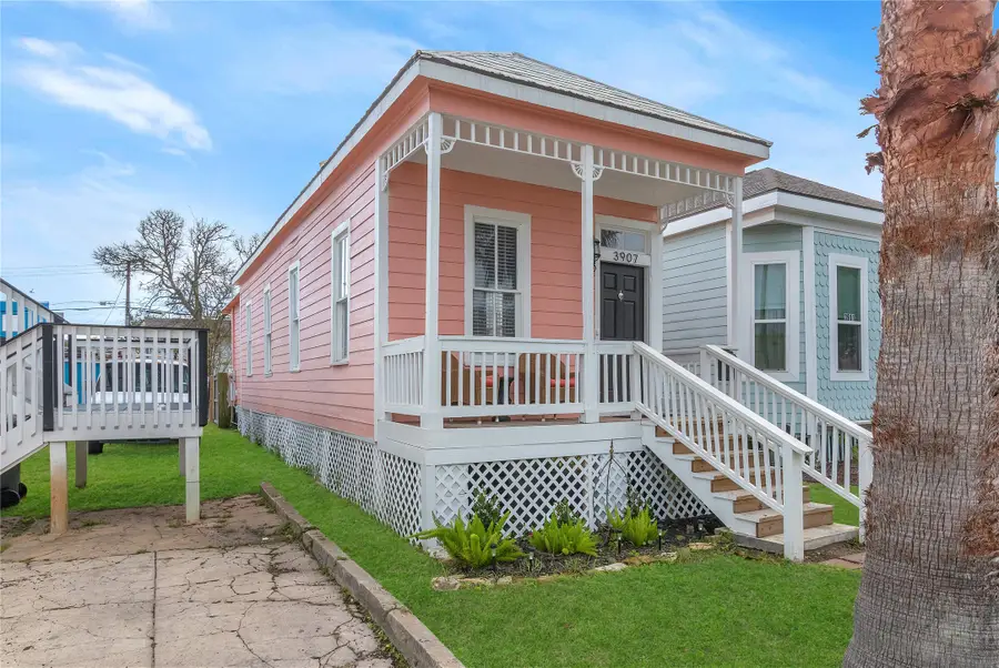 3907 Ursuline Street, Galveston, TX 77550 - Image #3