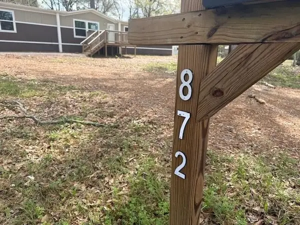 872 Twin Towers Road, Silsbee, TX 77656