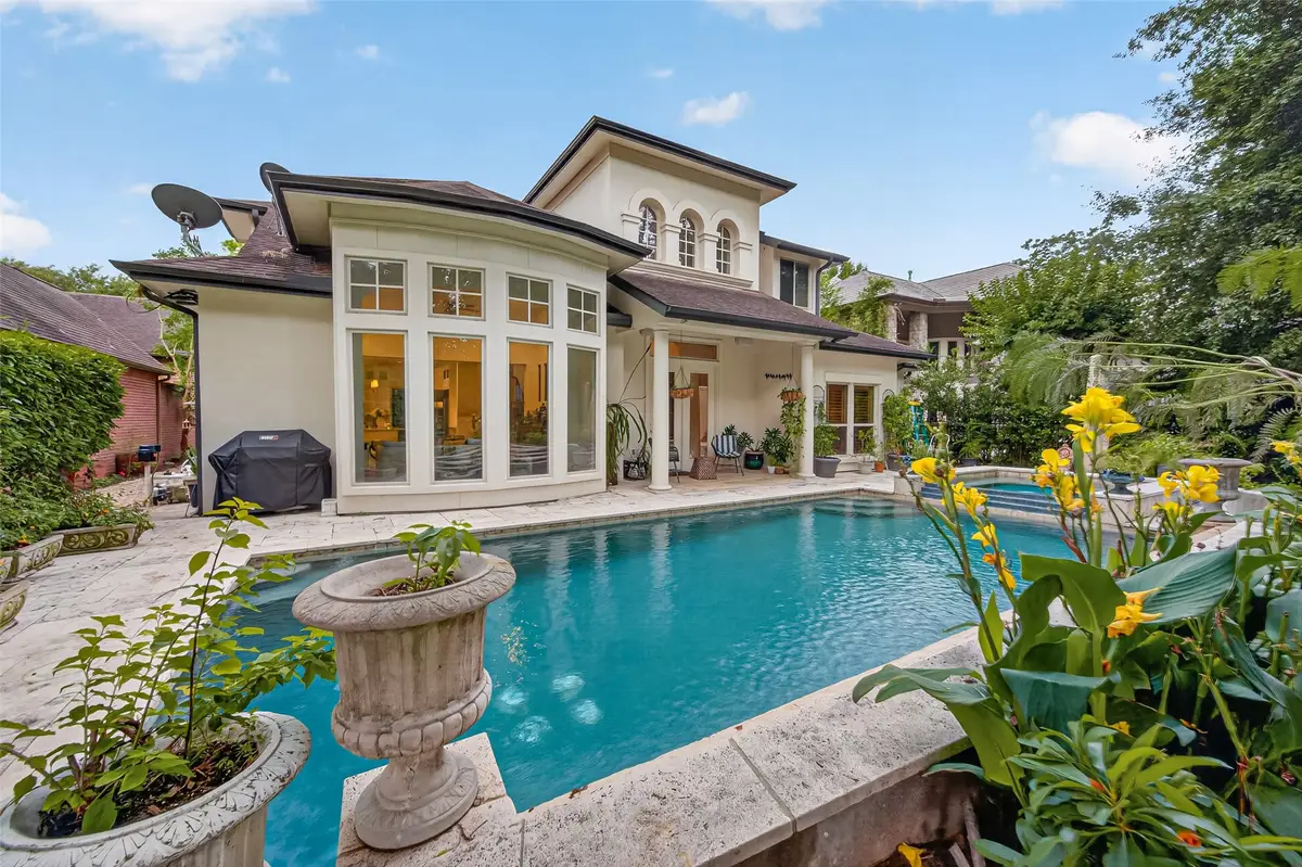 22 Frontenac Way, The Woodlands, TX 77382 - #1