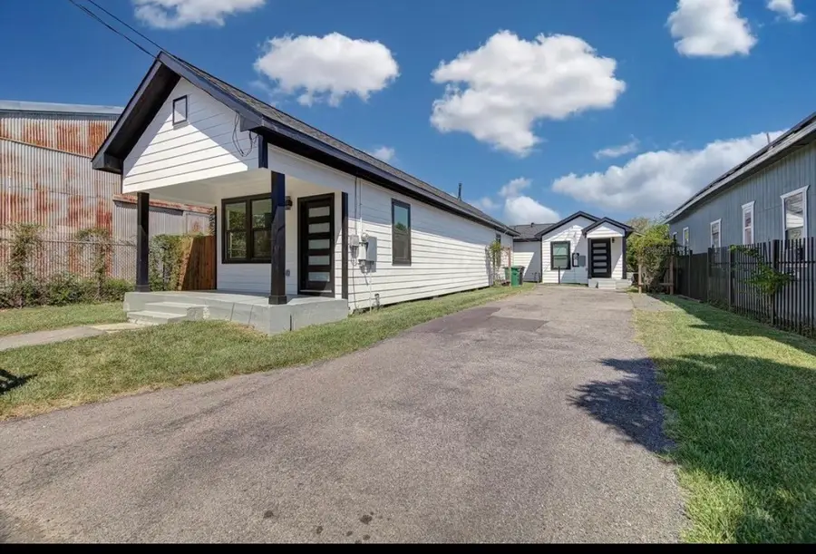 7001 1/2 Avenue P, Houston, TX 77011 - #2