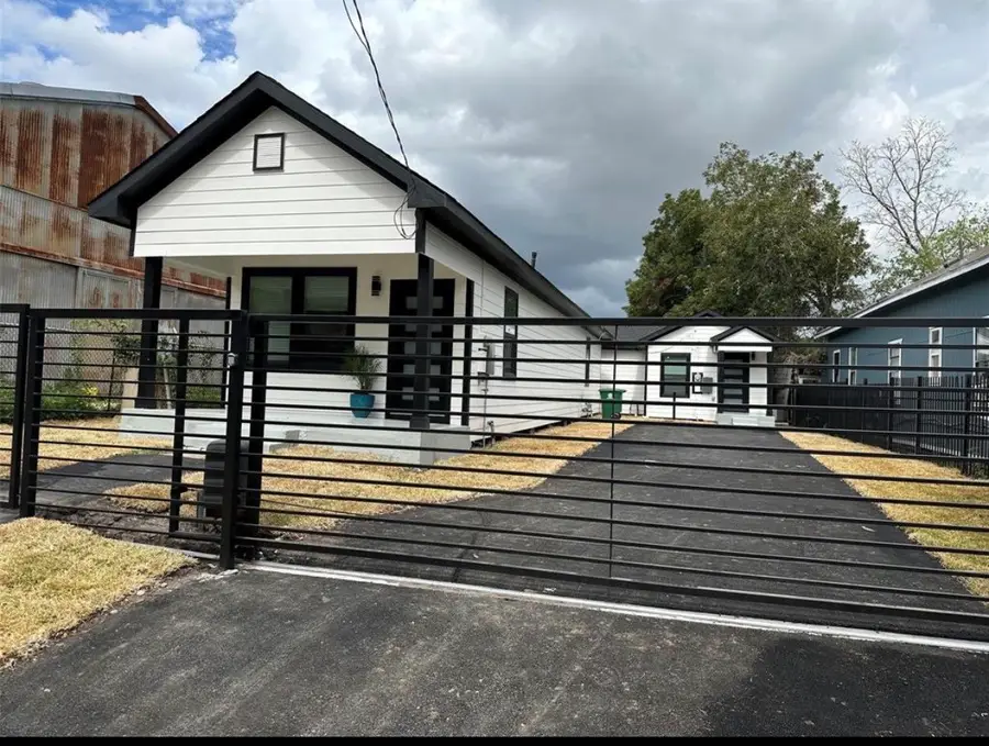 7001 1/2 Avenue P, Houston, TX 77011 - #3
