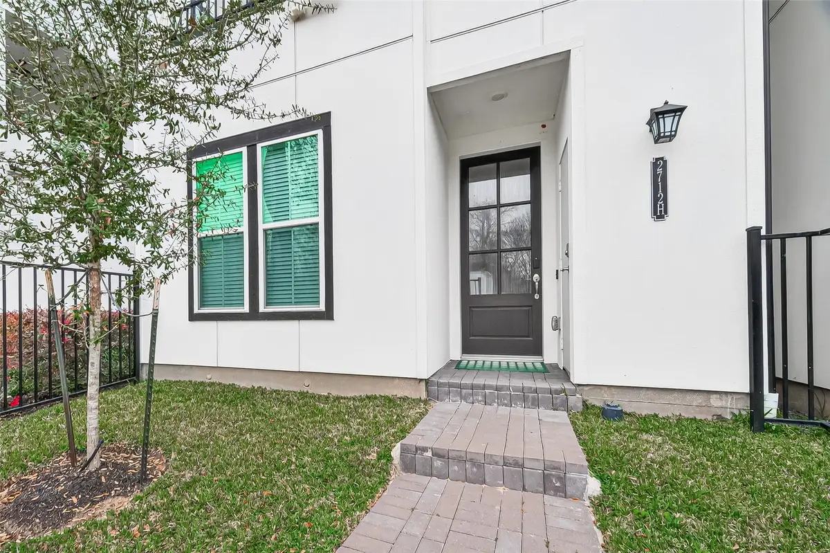 2712 Grand Fountains Drive #H, Houston, TX 77054 - Image #1