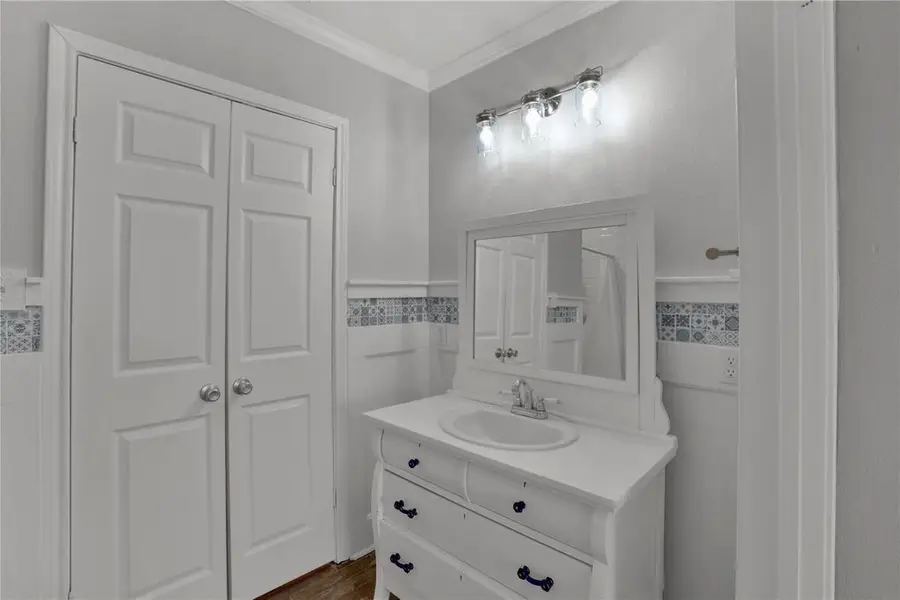 114 W Lobit Street, Baytown, TX 77520 - #3