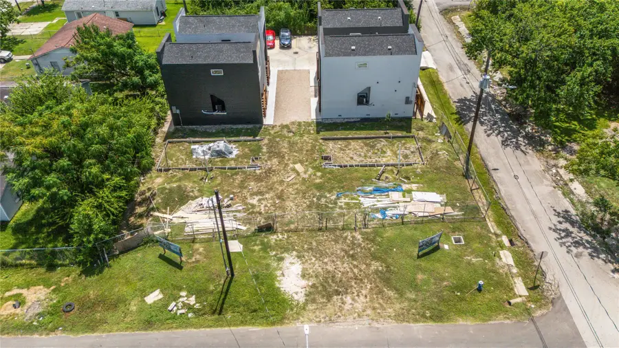 2108 Des Chaumes Street, Houston, TX 77026 - #3