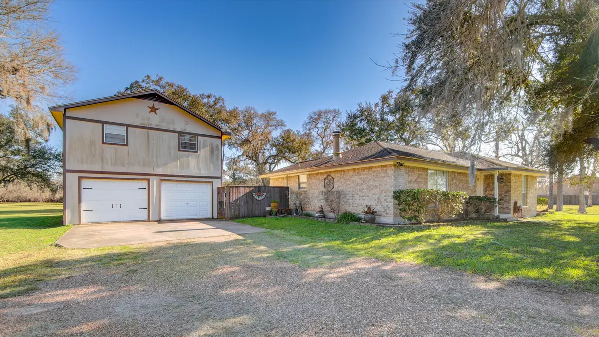 411 County Road 912a, Brazoria, TX 77422 - #1
