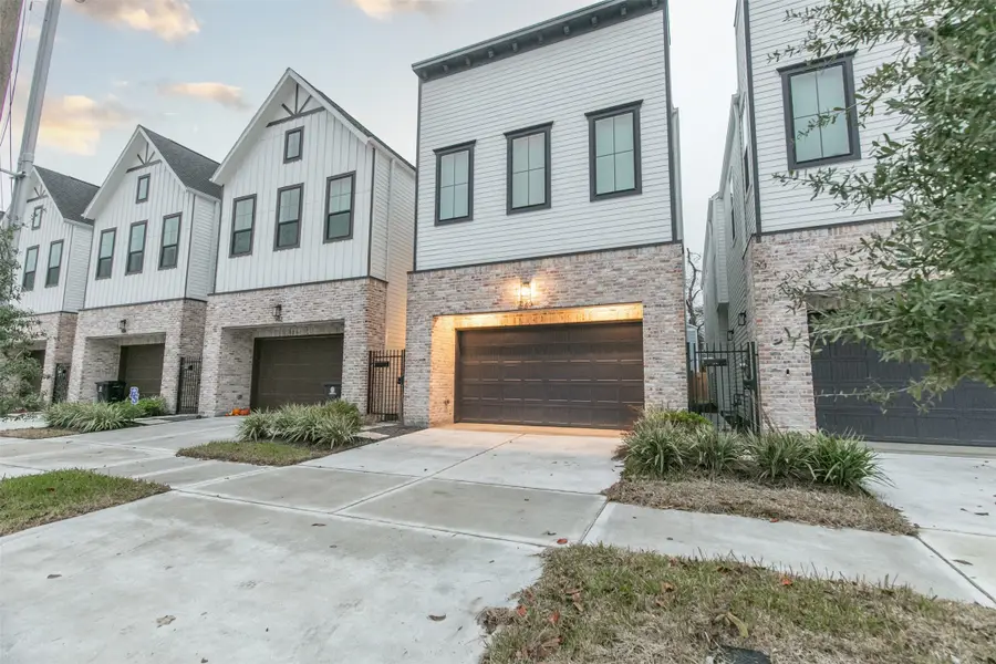826 Nadine Street, Houston, TX 77009 - #2