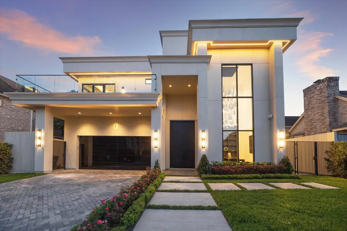 7 Lana Lane, Houston, TX 77027 - Image #1