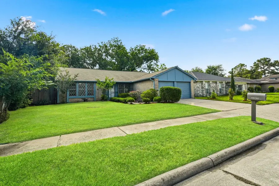 11322 Yorklyn Drive, Houston, TX 77066 - #2
