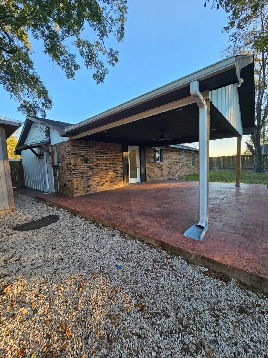 201 Libby Circle W, Willis, TX 77378 - Image #3