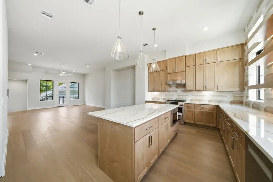 1709 Bologna Lane, Houston, TX 77055 - Image #3