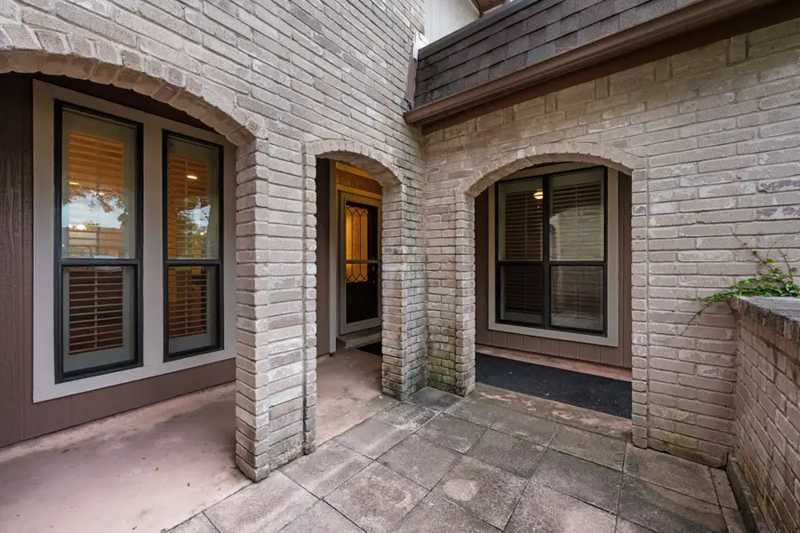69 S Bachelor Button Street, Lake Jackson, TX 77566 - #3