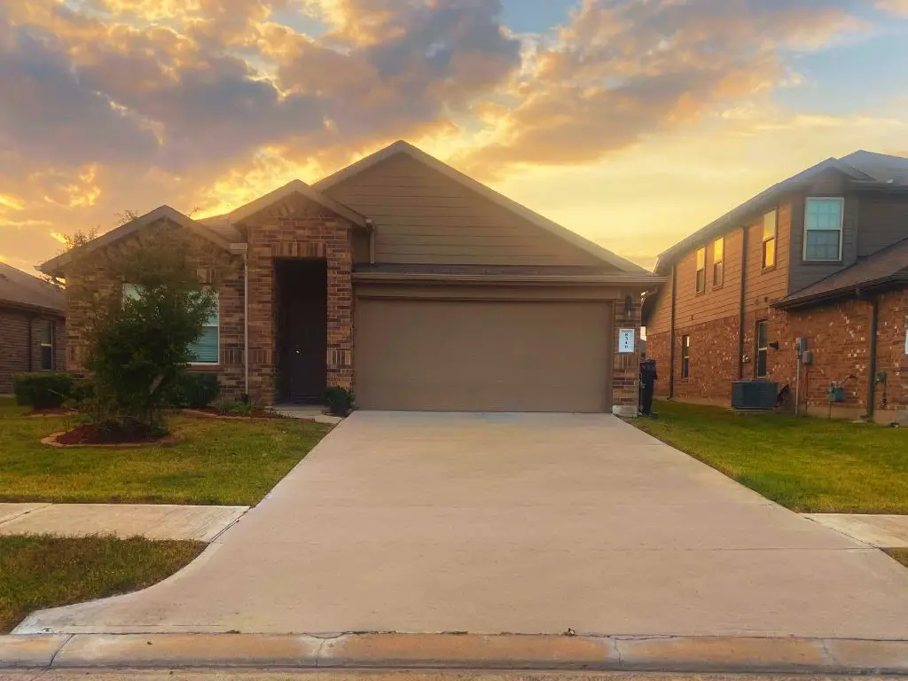 8310 Rose Petals Lane, Rosharon, TX 77583 - Image #1
