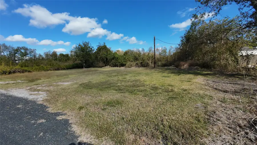 2008 Mlk Blvd, Wharton, TX 77488 - Image #2