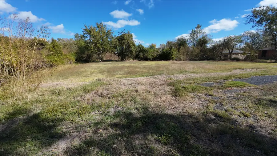 2008 Mlk Blvd, Wharton, TX 77488 - Image #3