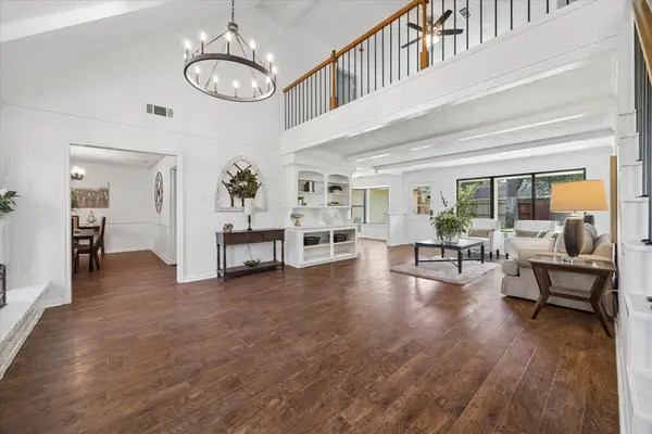 2226 Hidden Creek Drive, Houston, TX 77339