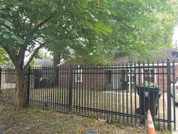 610 John Alber Road, Houston, TX 77076