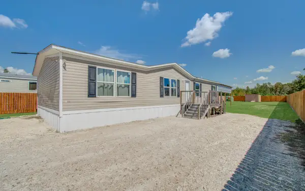 369 Road 5262, Cleveland, TX 77327