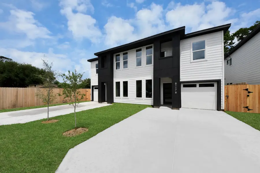 8119 Sterlingshire Street #A/B, Houston, TX 77078 - #2