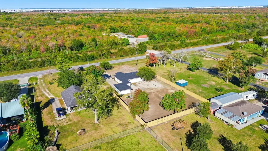 10036 Tri City Beach Road, Baytown, TX 77523 - Image #2