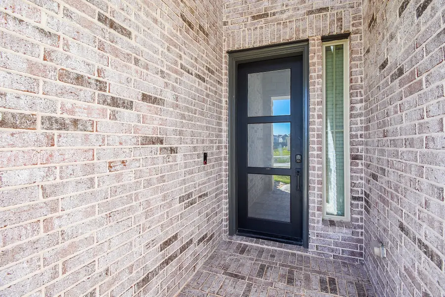 823 Sarasota Shore Drive, Katy, TX 77493 - Image #3