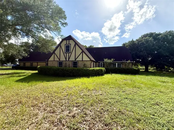 10215 Hidden Lake Lane, Richmond, TX 77406