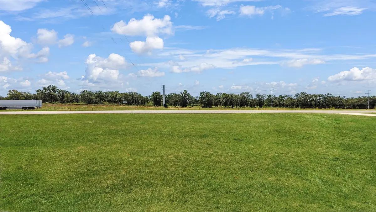 3924 Us-290 E, Paige, TX 78659 - #1