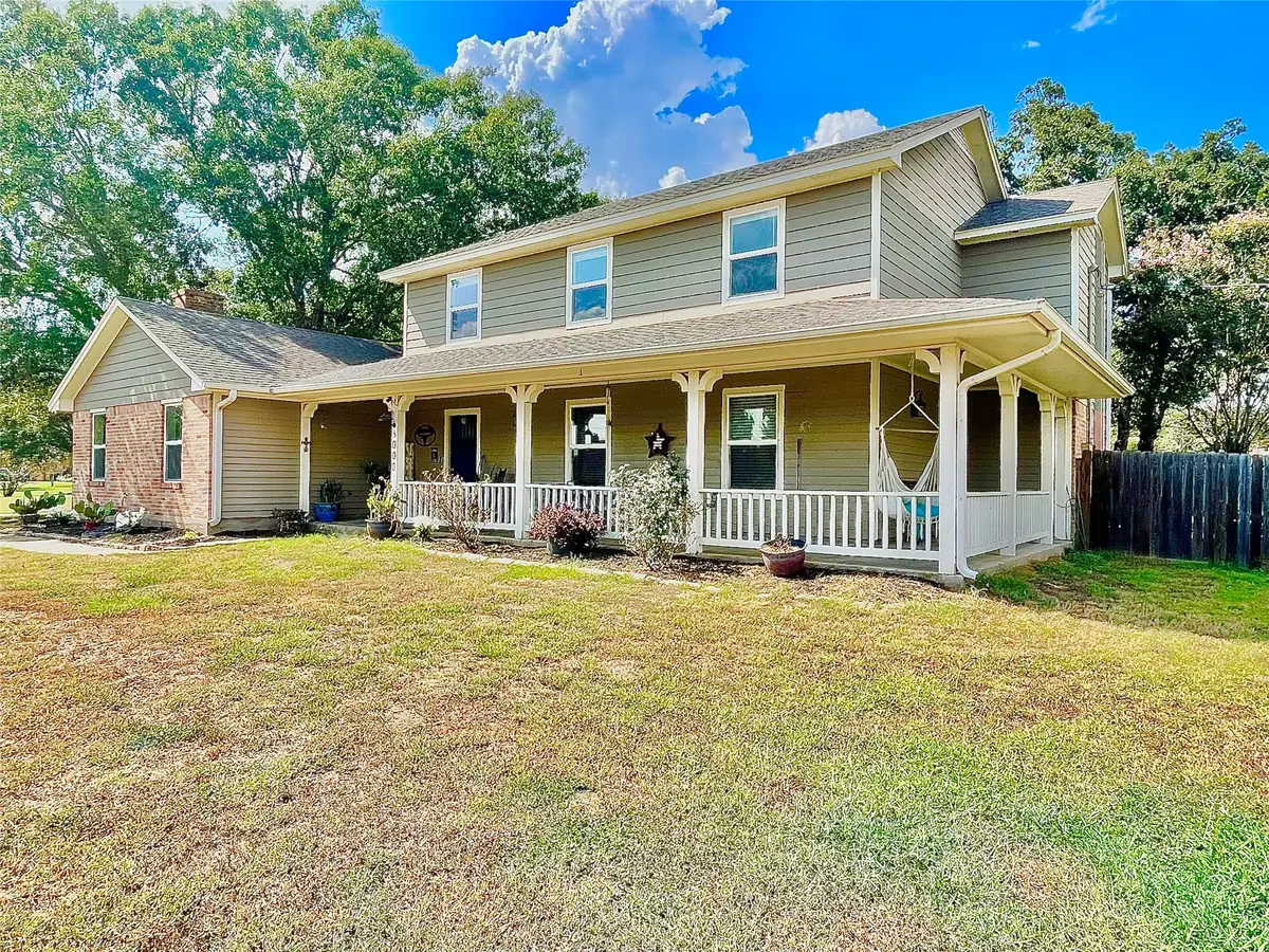 3000 Shadow Lawn, Brenham, TX 77833 - #1