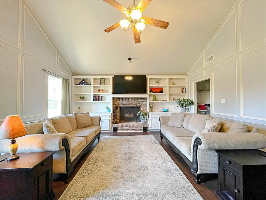 3000 Shadow Lawn, Brenham, TX 77833 - #3