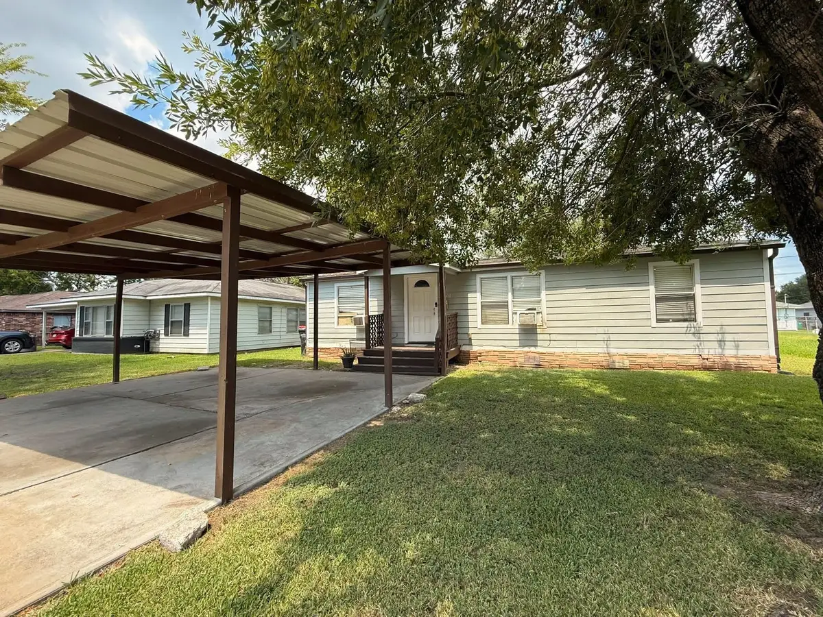 2000 W W Humble Street, Baytown, TX 77520 - #1