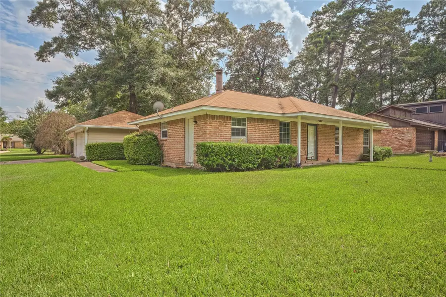 1914 Woodway Drive, Woodbranch, TX 77357 - #2