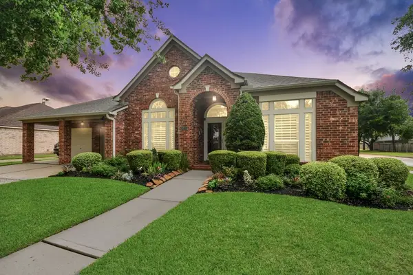 8830 Distant Woods Drive, Houston, TX 77095