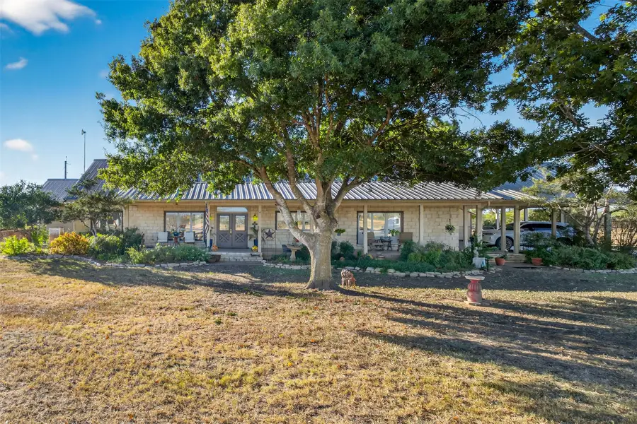 672 County Road 447, Waelder, TX 78959 - #2