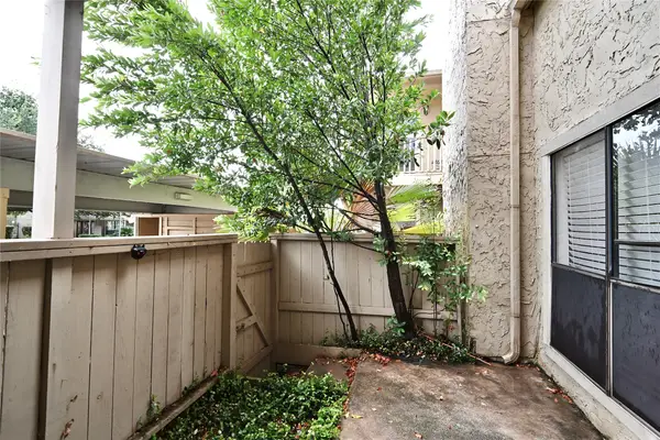9407 Pagewood Lane, Houston, TX 77063