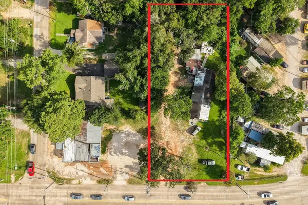 431 Silverdale Dr, Conroe, TX 77301