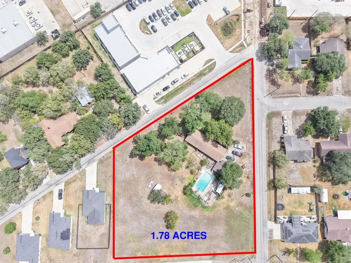 202 Broadmoor Street, Victoria, TX 77904 - #1