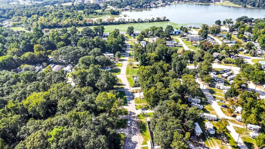 12755 Paradise View Court, Willis, TX 77318 - Image #2