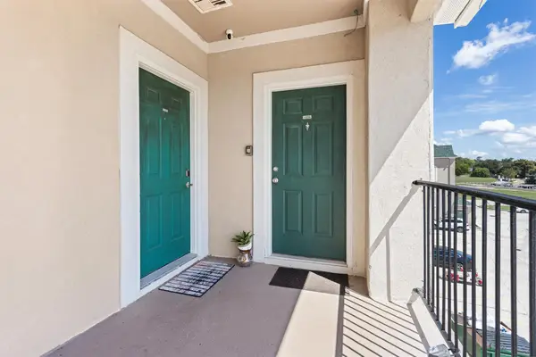 7039 Kingston Cove Ln #310, Willis, TX 77318