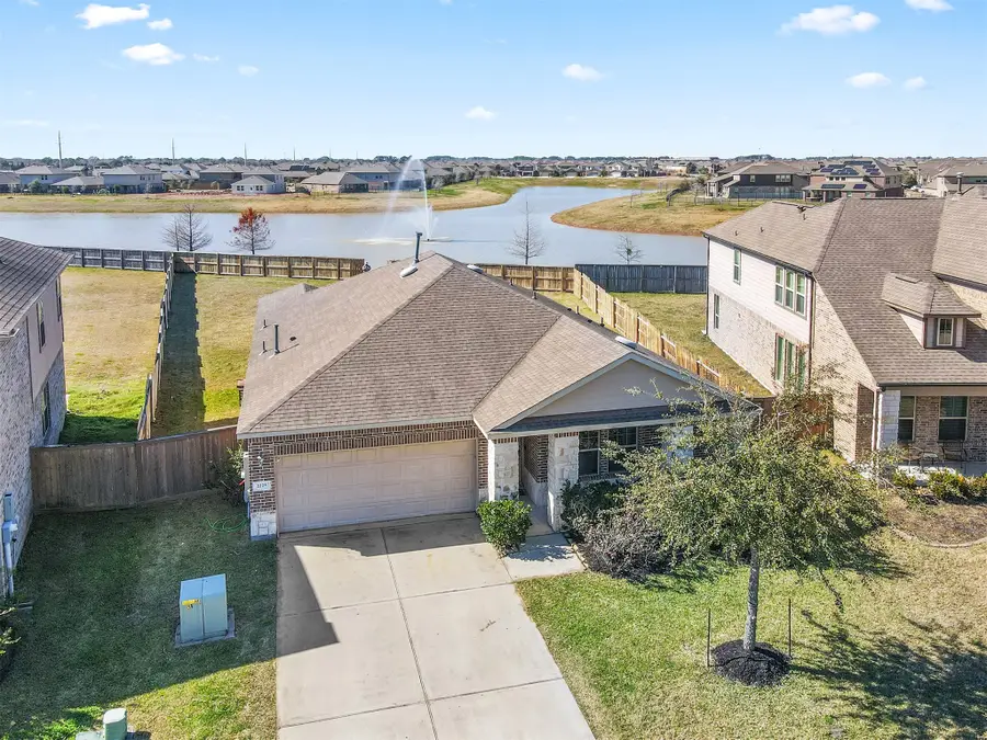 2225 Windy Sail Drive, Texas City, TX 77568 - Image #2