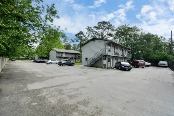 9211 N Green River Drive #12, Houston, TX 77078