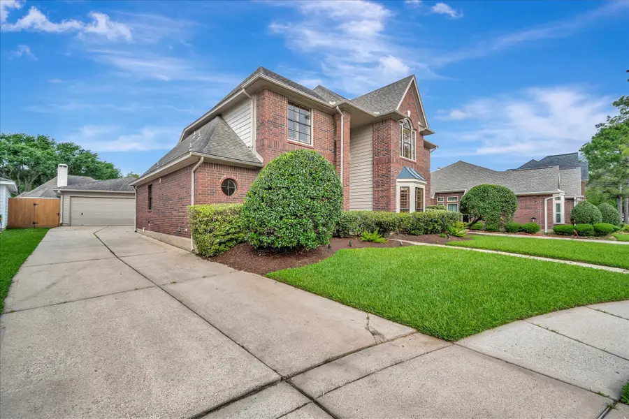 13714 Robin Hill Court, Houston, TX 77059 - #2