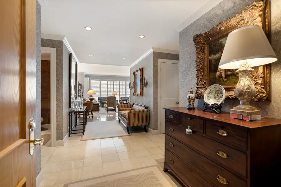 1100 Uptown Park Boulevard #23, Houston, TX 77056 - #2