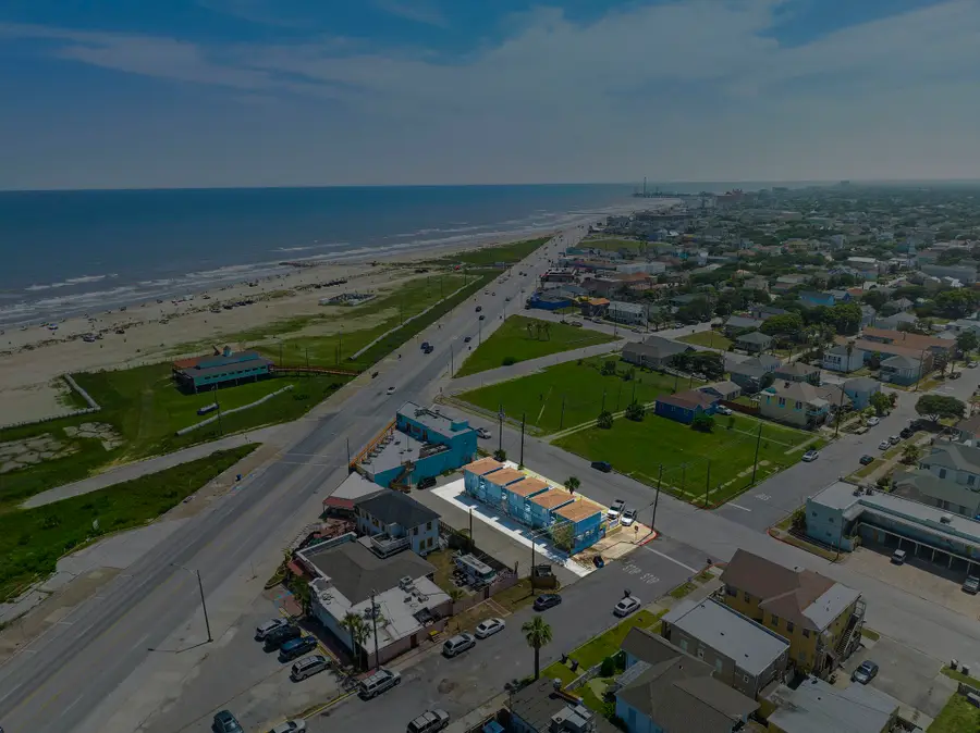1102 8th Street, Galveston, TX 77550 - #2