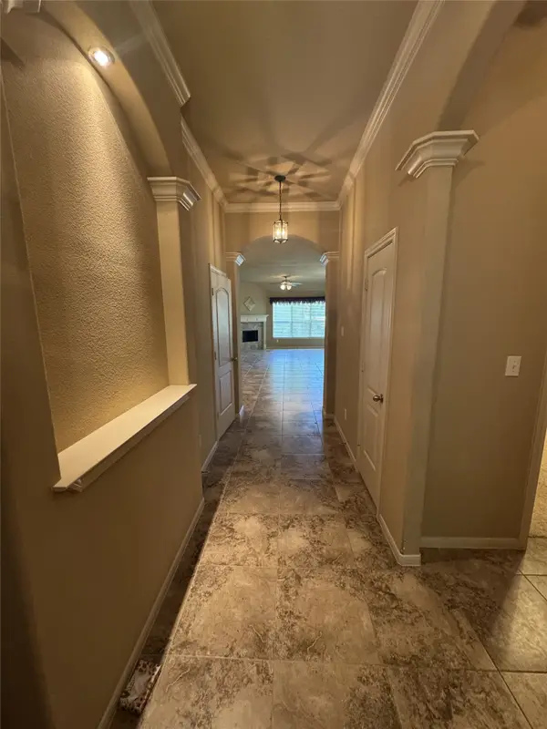 10502 Twin Circles Drive, Montgomery, TX 77356