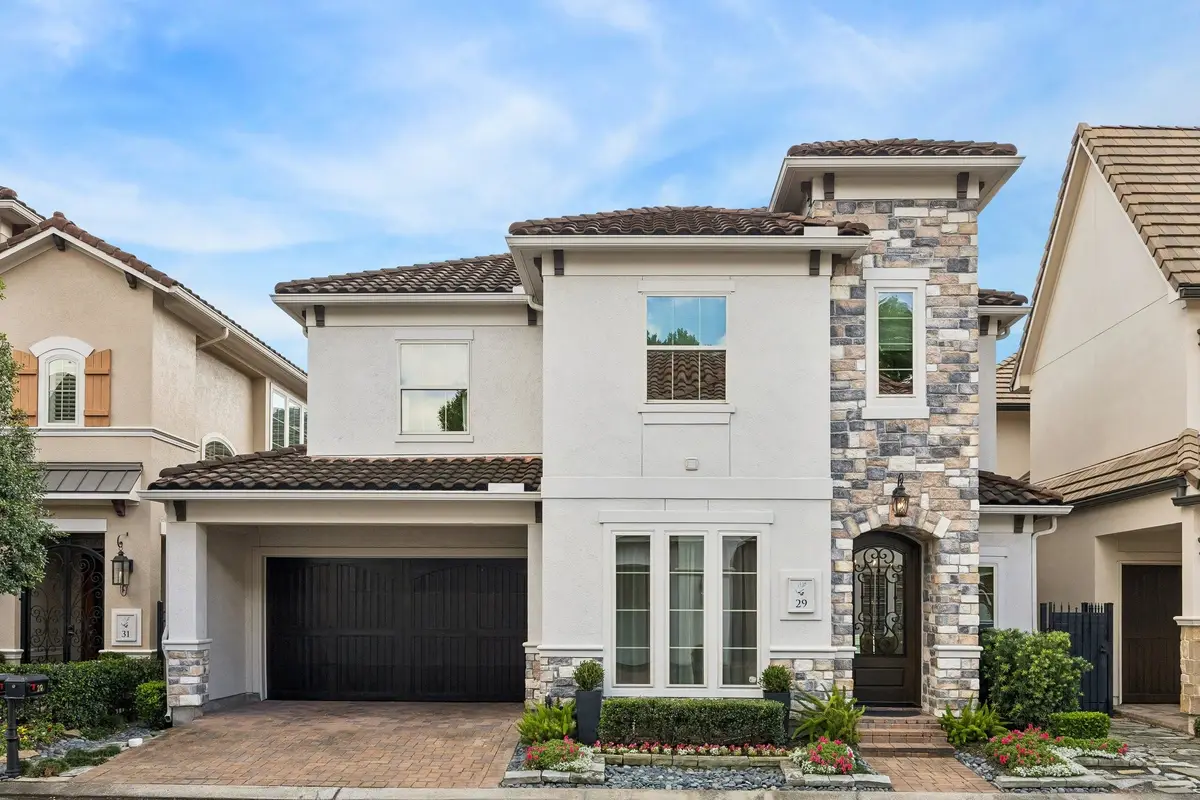 29 N Creekside Court, Spring Valley Village, TX 77055 - #1