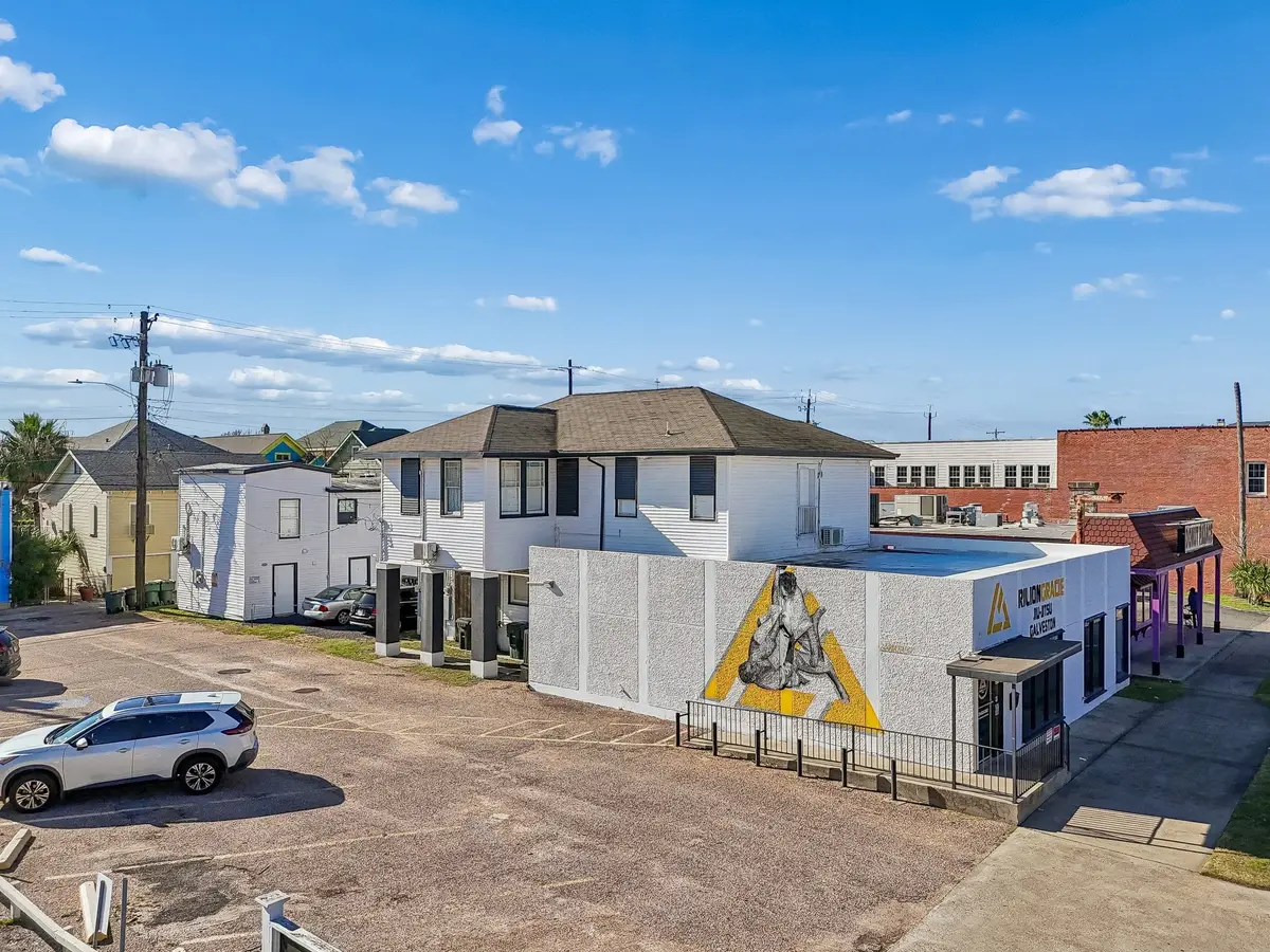 2115 Broadway Avenue J, Galveston, TX 77550 - #1