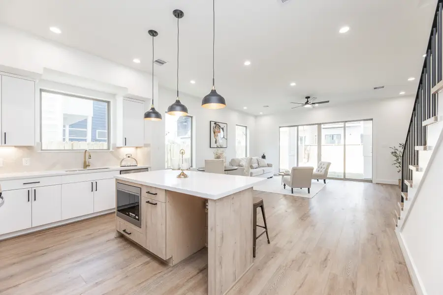 311 E 34th Street #B, Houston, TX 77018 - #3