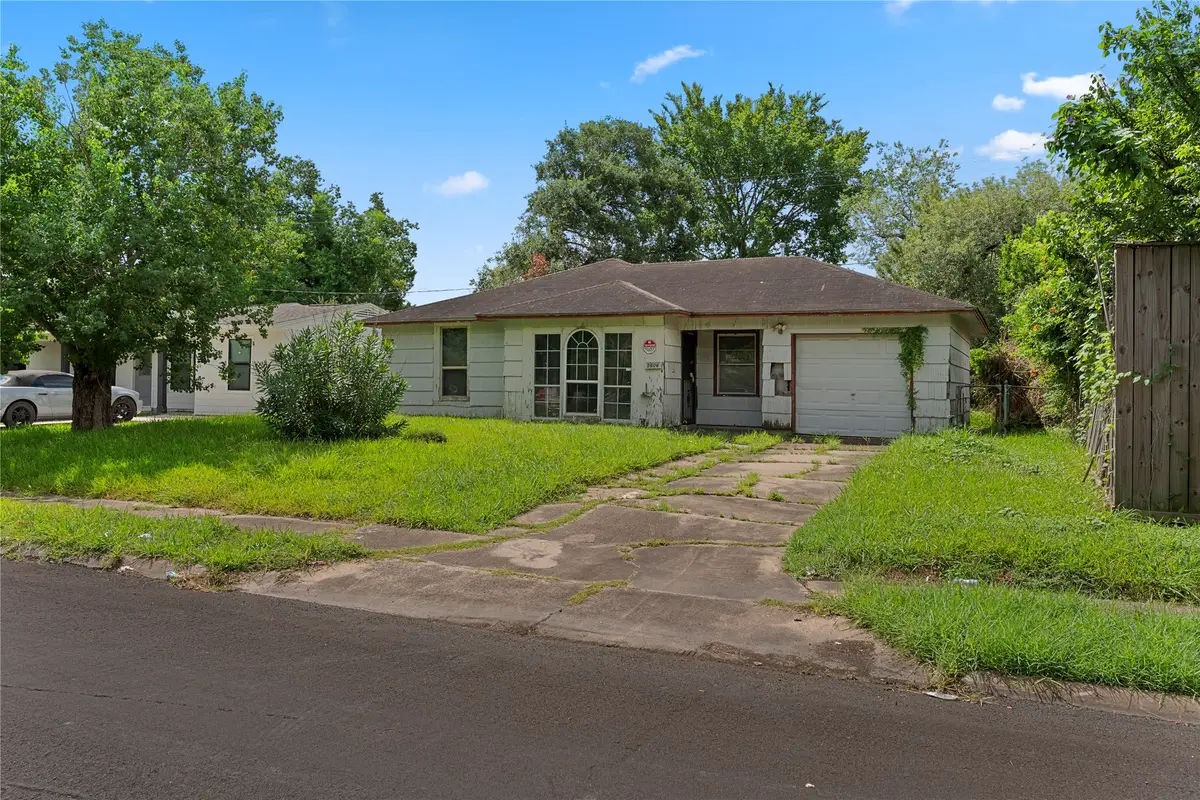 5606 Belarbor Street, Houston, TX 77033 - #1