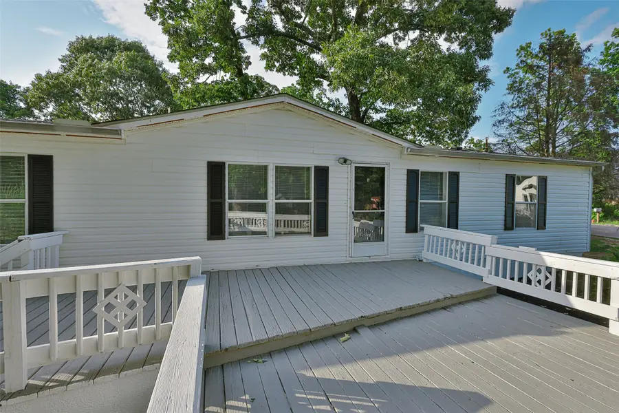 853 Queenswood Street, Montgomery, TX 77316 - Image #2